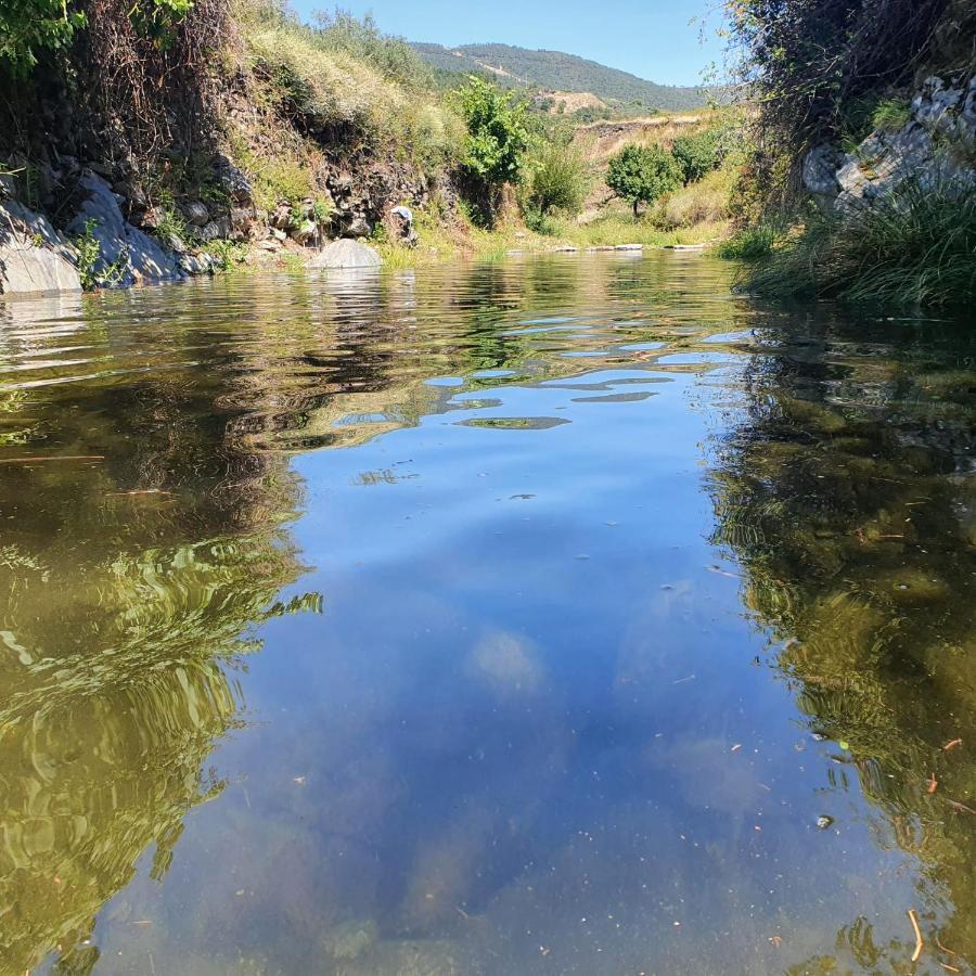 Alojamientos Rurales Hurdes Altas - La Antigua Guarderia Casares de las Hurdes Bagian luar foto